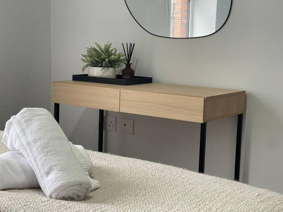 Trendy Apartment In Cardiff Free Parking Exterior photo